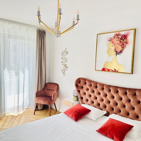 Bel Dom - The Central, Spacious 2 Rooms Luxury Apartment Kolozsvár Kültér fotó