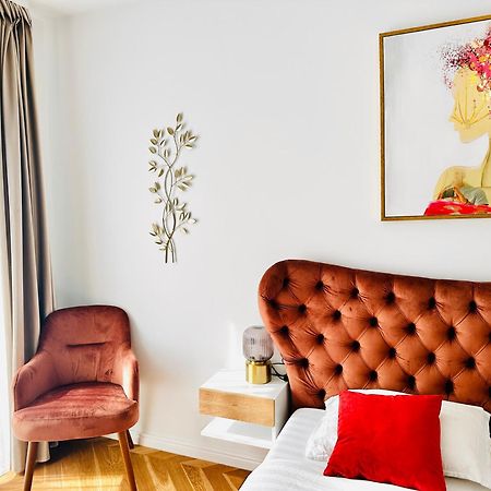 Bel Dom - The Central, Spacious 2 Rooms Luxury Apartment Kolozsvár Kültér fotó