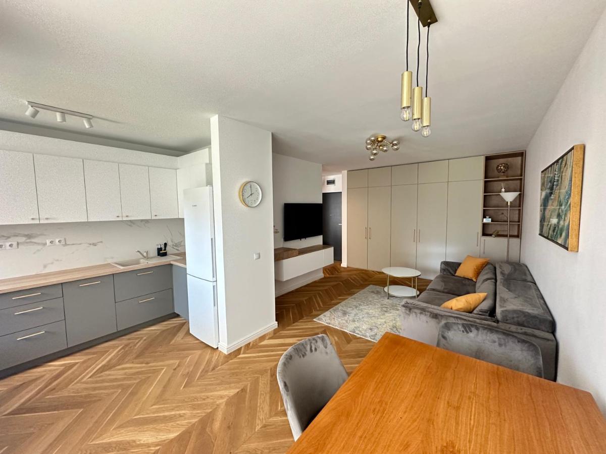 Bel Dom - The Central, Spacious 2 Rooms Luxury Apartment Kolozsvár Kültér fotó